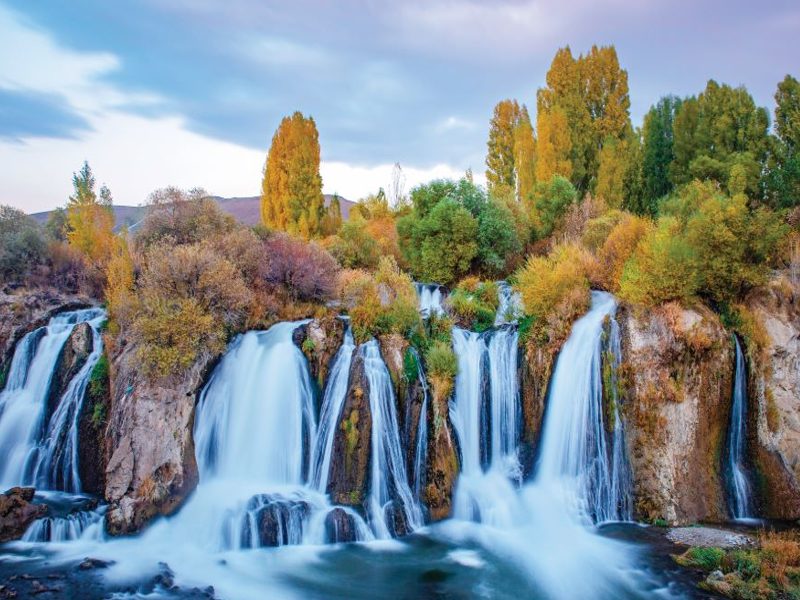 آبشار مرادیه وان در پاییز بسیار تماشایی خواهد بود