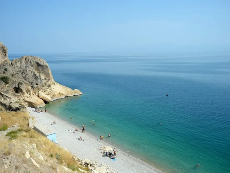 جزیره مانیش دریاچه وان